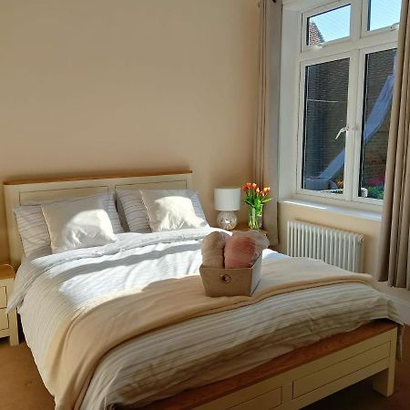 Catherine Street Apartments Солсбери Экстерьер фото