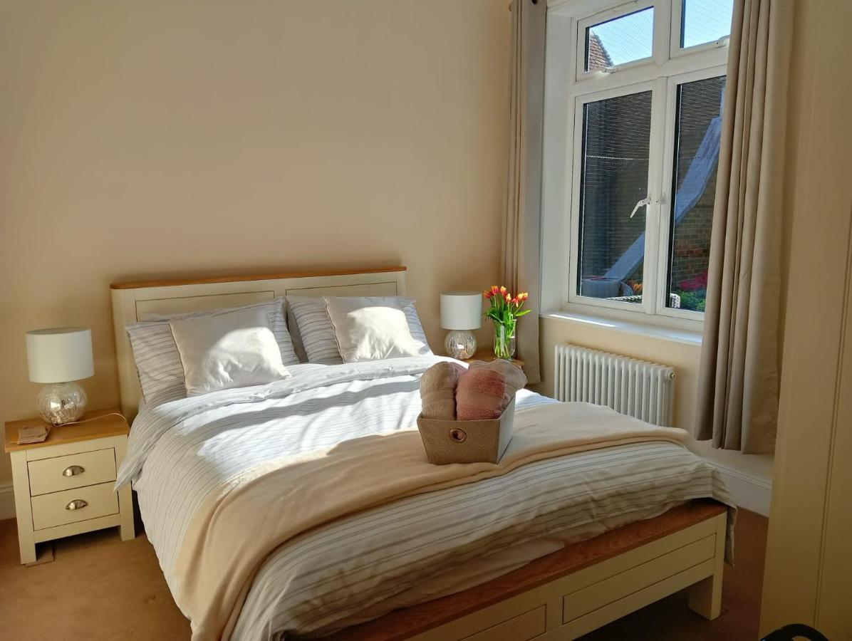 Catherine Street Apartments Солсбери Экстерьер фото